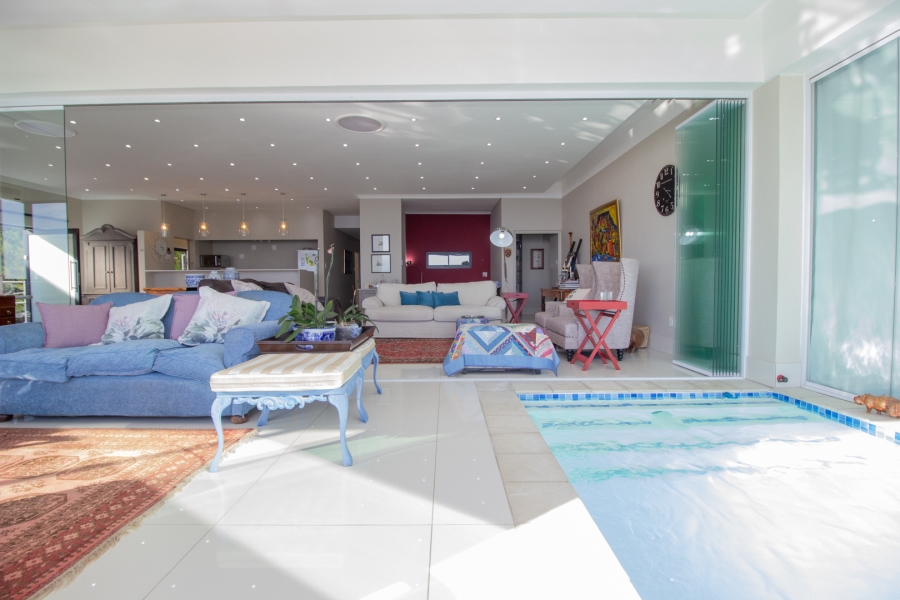 11 Bedroom Property for Sale in Camps Bay Western Cape